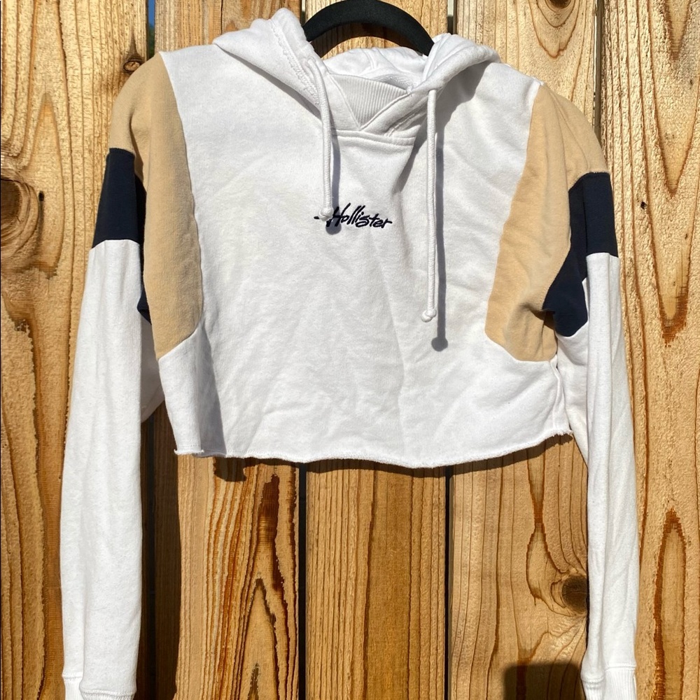 Cropped hoodie